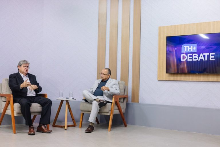 João Azevêdo declara apoio a Léo Bezerra e promete ser “o senador dos grandes projetos” no TH+ Debate
