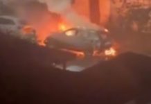 Automóvel fica destruído após incêndio em Santos; ninguém ficou ferido