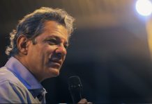 Evento de Haddad na Unicamp tem confusão e briga com integrantes do MBL