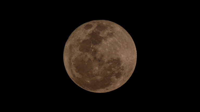O planeta Terra terá uma segunda lua? Veja o que dizem cientistas