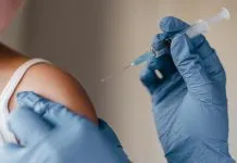 Mitos sobre a vacina contra HPV ainda dificultam a prevenção de cânceres evitáveis