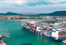 Navio Porta-contêineres é abastaecido pela primeira vez com etanol no Porto de Santos