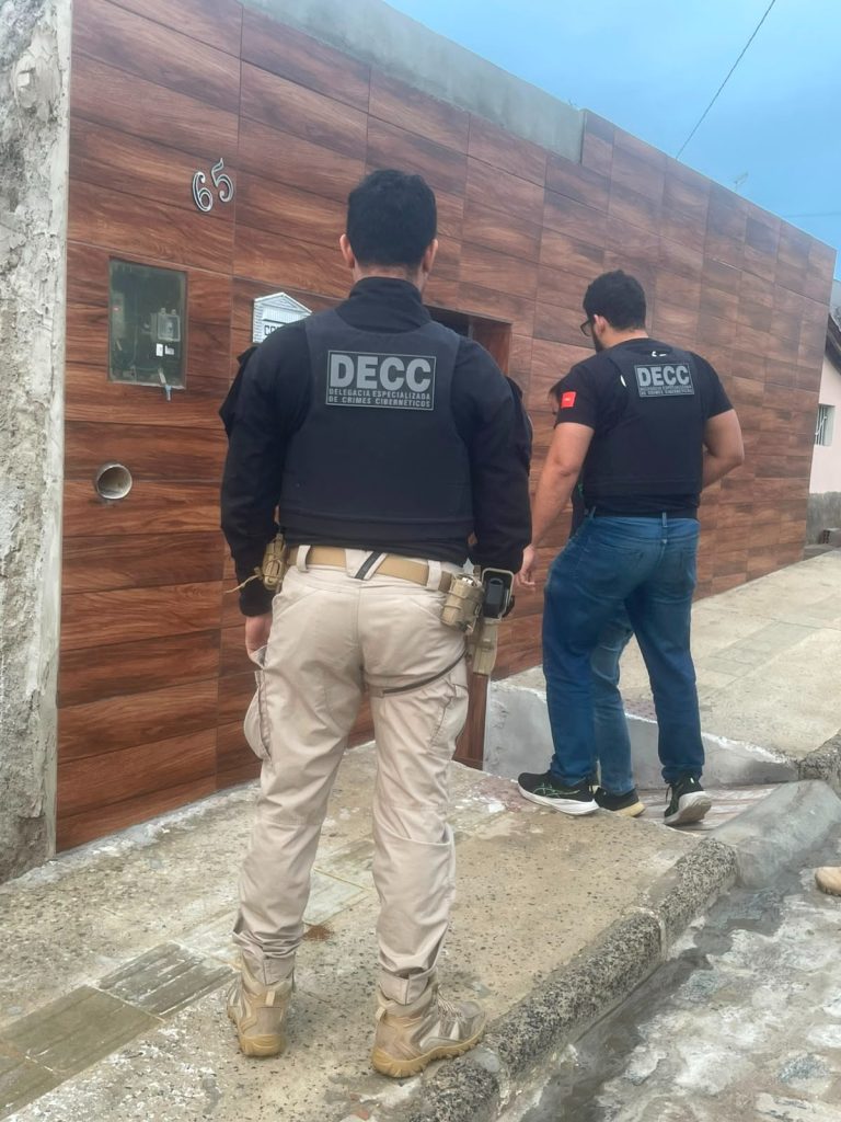 Adolescente é apreendido em operação suspeito de disseminar ameaças e conteúdo extremista online