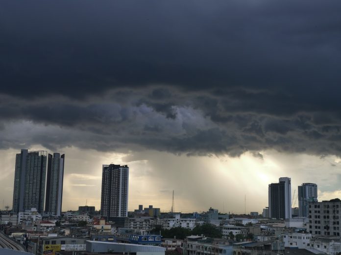 RS está em alerta para vento forte e temporal thmais