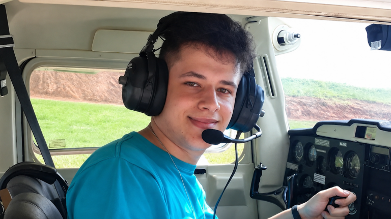 Saiba quem é o piloto encontrado morto após queda de avião em Mogi Mirim