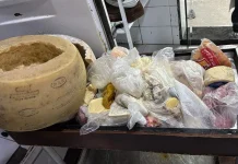 Dois restaurantes são autuados por venda de alimentos vencidos em João Pessoa