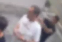 Vídeo mostra momento em que suspeito rouba corrente de homem em São Vicente; GCM prendeu um dos envolvidos