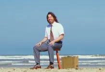 Teago Oliveira, vocalista da banda Maglore, lança o álbum solo “Canções do Velho Mundo”