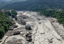 Com mais de 600 mortos, Nepal diz precisar de bilhões de dólares para reconstrução