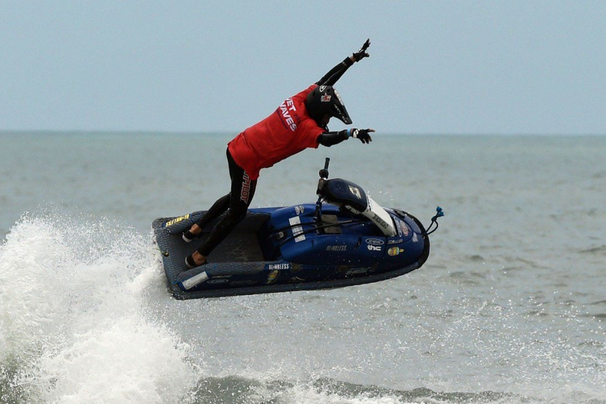 3ª Etapa do Campeonato Sul-Americano de Jet Ski sera no guaruja neste final de semana (29 e 30)