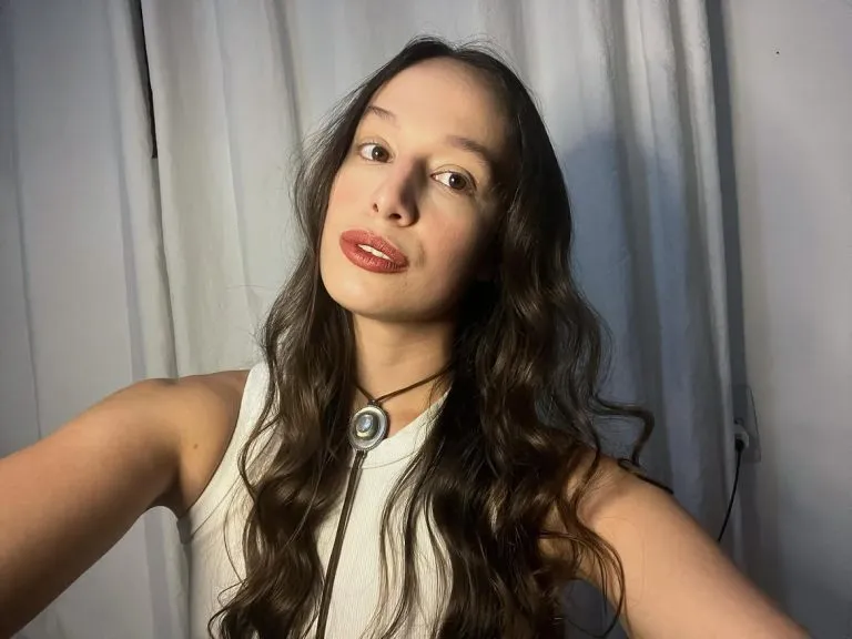 Mulher é perseguida e morta a tiros pelo ex após sair de academia em Pindamonhangaba