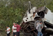 Acidente entre caminhão, carro e duas motos deixa três mortos e dois feridos na PB