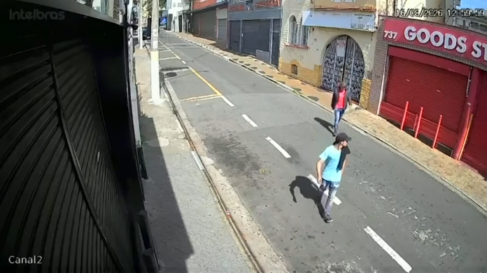 Quadrilha quebra parede para invadir loja de perfumes no Centro de Campinas Quadrilha quebra parede para invadir loja de perfumes no Centro de Campinas