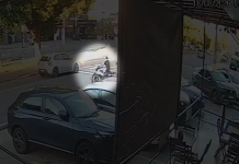 VÍDEO: Dupla furta moto de R$ 17 mil em 15 segundos em avenida de Campinas