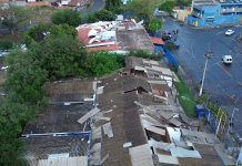 Escola e posto de saúde são destelhados após temporal em Campinas