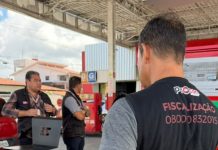 Procon-JP autua posto e interdita bombas após encontrar gasolina fora do padrão da ANP em João Pessoa