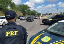 PRF prende dois homens por crimes de violência contra a mulher na BR-230 em Campina Grande