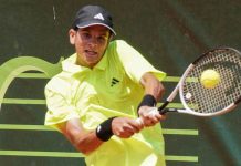 Rafael Jódar entra em quadra com vários tênis após críticas