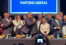 Flávio Bolsonaro anuncia Alfredo Gaspar, relator da comissão do INSS, como vice
