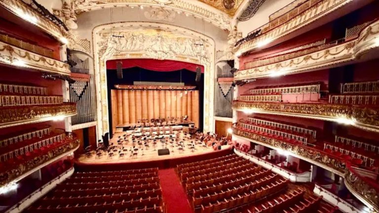 Theatro Municipal de São Paulo cancela óperas após troca de gestão