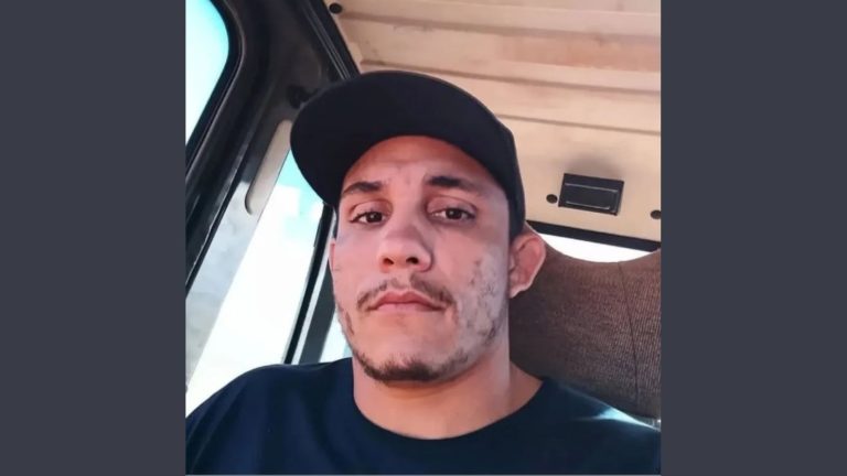 Lutador tetracampeão mundial de jiu-jitsu morre em acidente de moto