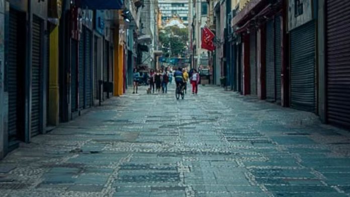 comércio fechado