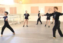 Bailarinos masculinos ganham espaço no balé