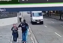 VÍDEO: Suspeito de tentar assaltar idosa de 80 anos com patinete elétrico é preso em São José