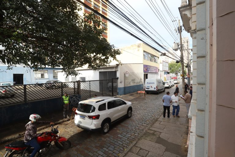 Emdec bloqueia trânsito na rua Marechal Deodoro a partir desta quarta para obras de enterramento de fiação