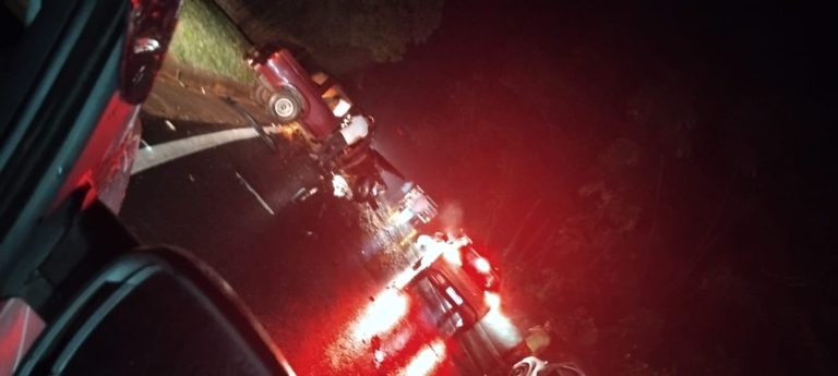 Homem morre e oito ficam feridos em acidente na SP-171, em Cunha