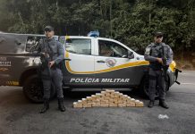 Homem é preso com mais de 40 tijolos de crack em rodovia de Cubatão; VÍDEO