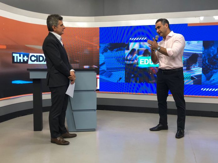 Especialista fala sobre o papel dos pais na escolha do curso e os caminhos para preparar o jovem para o mercado de trabalho