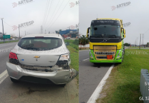 Carreta colide com traseira de automóvvel durante manobra e arremessa veículo contra barreira de concreto