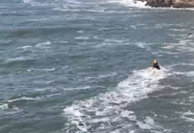 Bombeiros continuam buscas para encontrar turista desaparecida em praia de Guarujá; VÍDEO