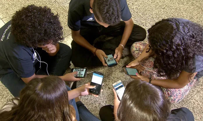 Uso de celulares na escola