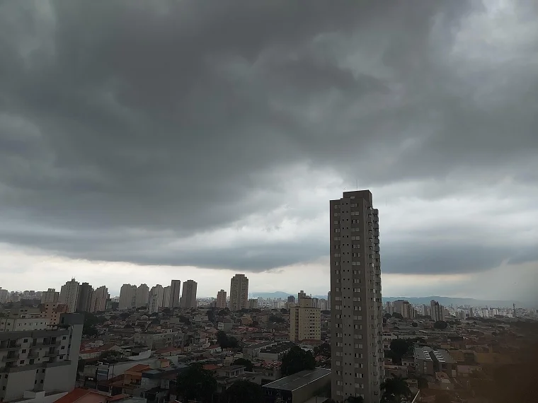 InMet emite alerta de tempestade e vendaval para Araçatuba, Rio Preto e Prudente