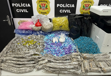 Polícia invade ponto de armazenamento de tráfico e apreende cerca de 23 kg de drogas em Praia Grande