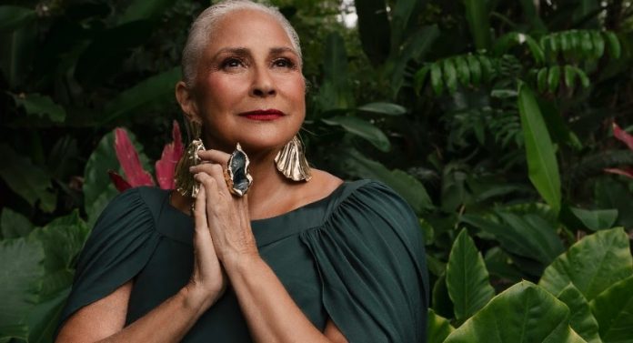 Fafá de Belém celebra 50 anos de carreira no Cine Joia