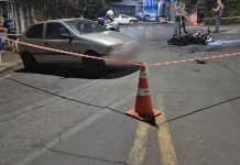 Motociclista fica gravemente ferido após tentar fugir da polícia e colidir contra um carro em Limeira