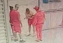 Recém-nascida é salva de esgasgo por guarda-vidas em Mongaguá; VÍDEO