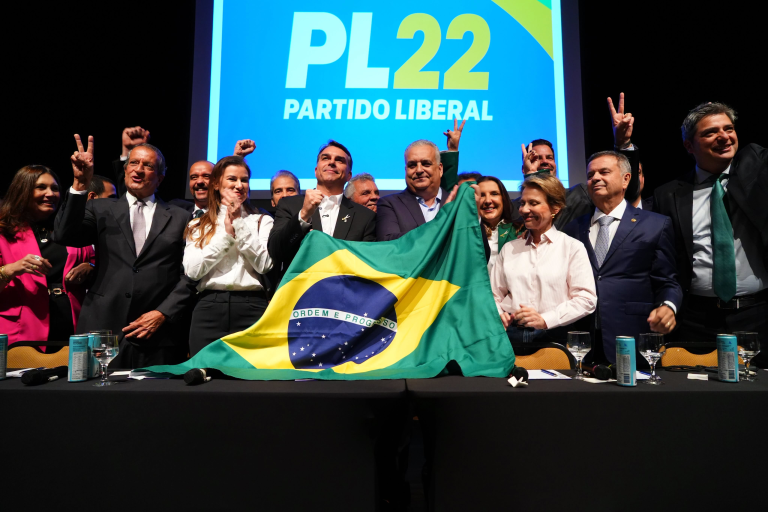 Depoimento sobre suposta armação contra vice de Flávio é enviado ao STF, e Lindbergh diz ser vítima