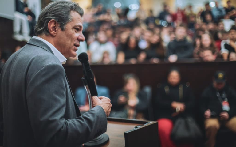 Haddad diz que vai questionar gestão Tarcísio após PM seguir de forma ‘ostensiva’ seu motorista