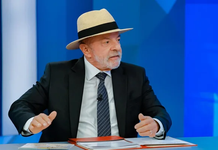 Lula janta com empresários e banqueiros em busca de apoio do setor privado
