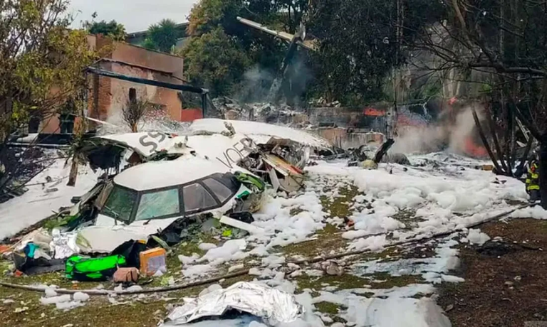 ‘Eram profissionais fazendo gambiarra em uma aeronave que iria matar’, diz mãe de vítima de acidente da Voepass