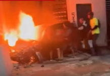 Ciclista morre carbonizado após ser atropelado por veículo que pegou fogo após colidir com muro