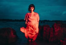 Juliana Linhares lança “Até Cansar o Cansaço”, este final de semana, no SESC Pompeia