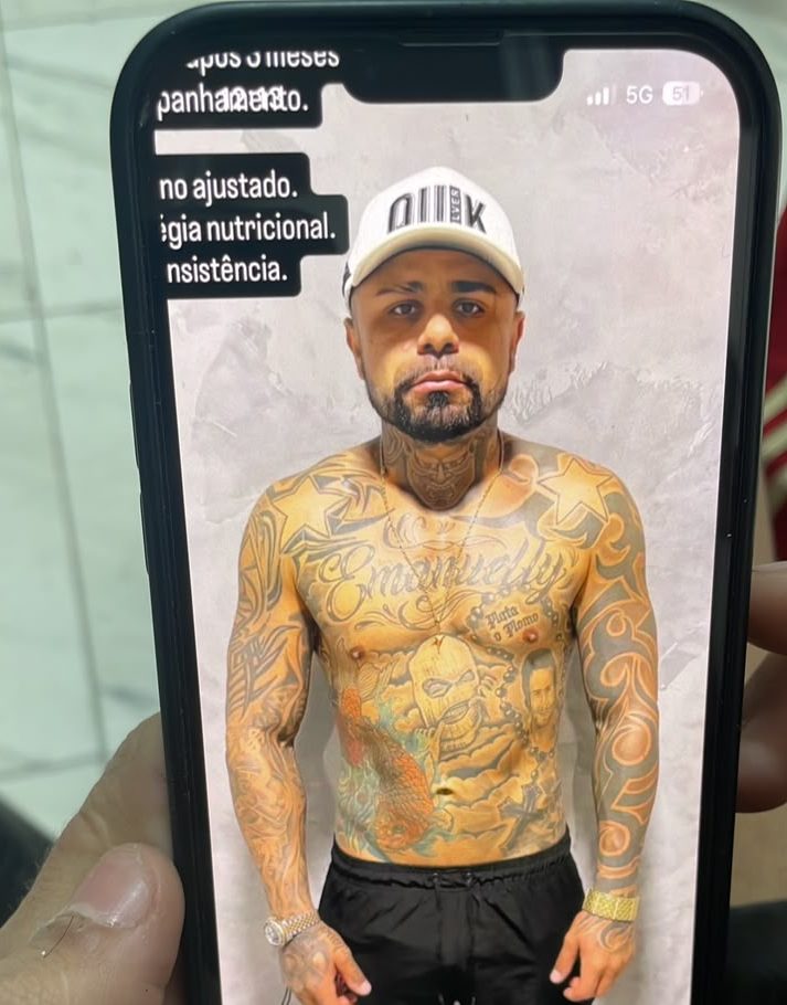 Influencer morto a tiros dentro de academia em São José é enterrado nesta quarta (26)