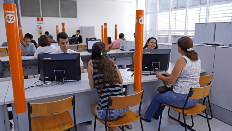 Contribuintes têm até 2 de setembro para negociar dívidas com 100% de desconto
