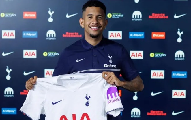 Savinho é anúncio pelo Tottenham