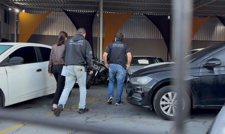 Polícia Civil e MP fazem operação contra suspeitos de lavagem de dinheiro e agiotagem em São José